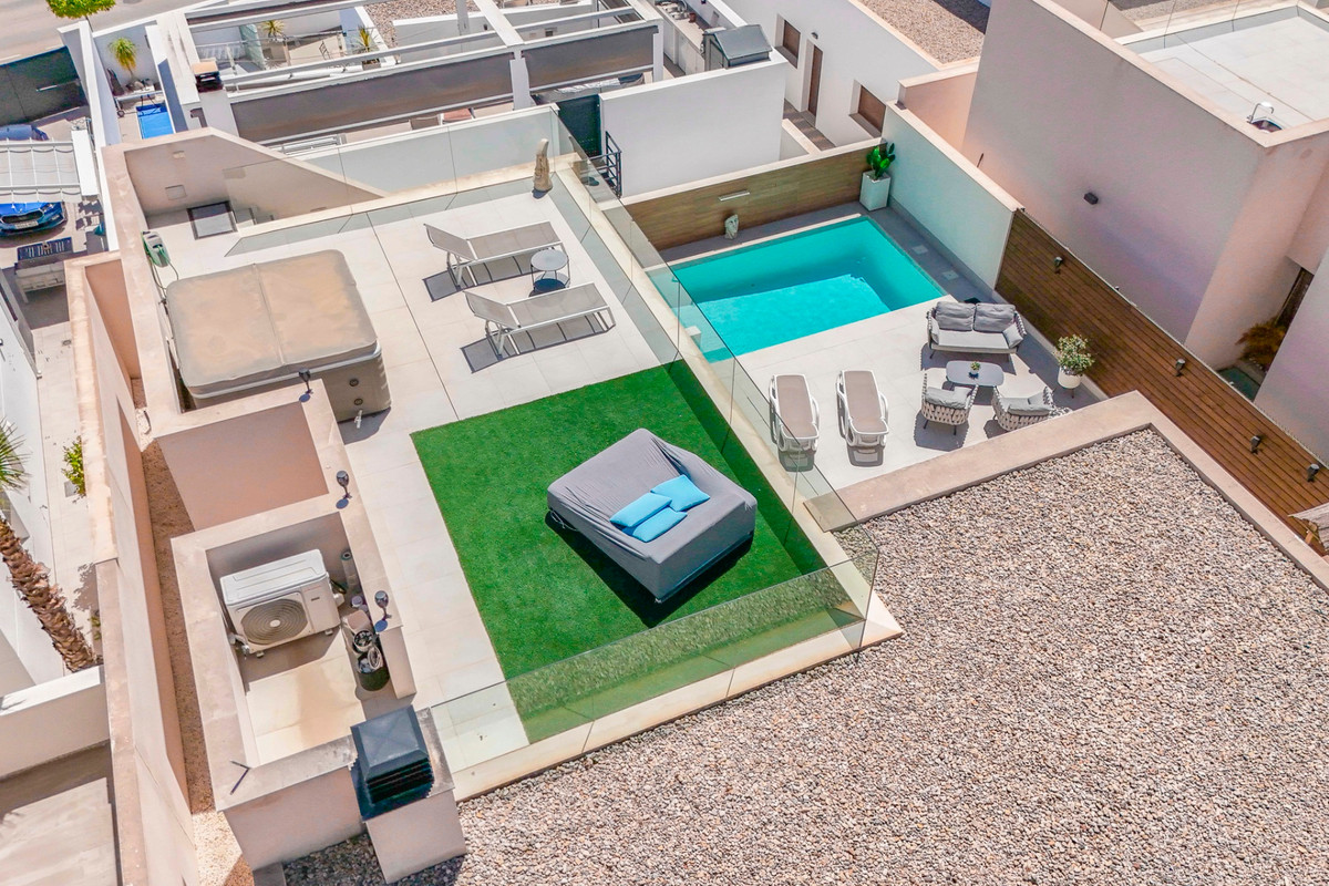 Huis te koop in Benijofar | 4 slaapkamers H5400940