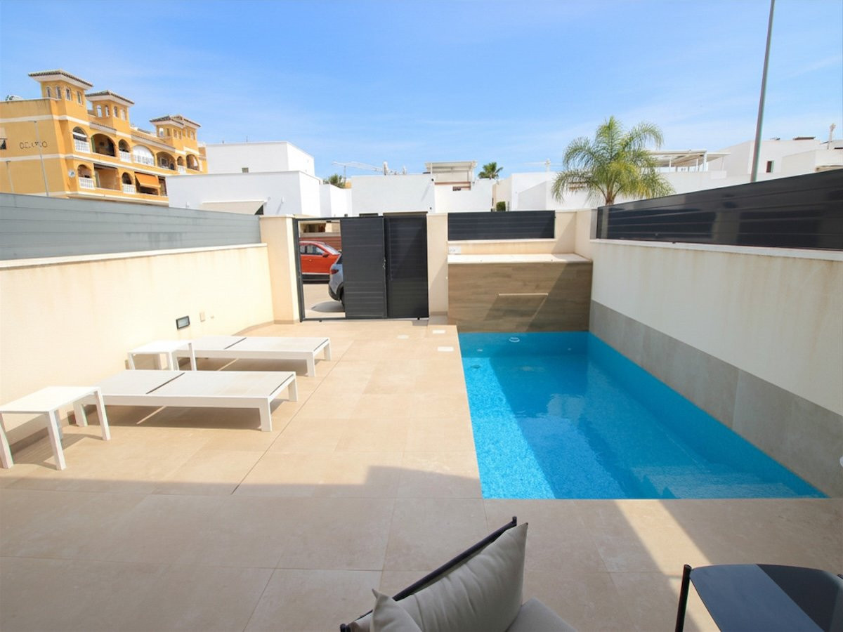 Huis te koop in Benijofar | 3 slaapkamers H5420485