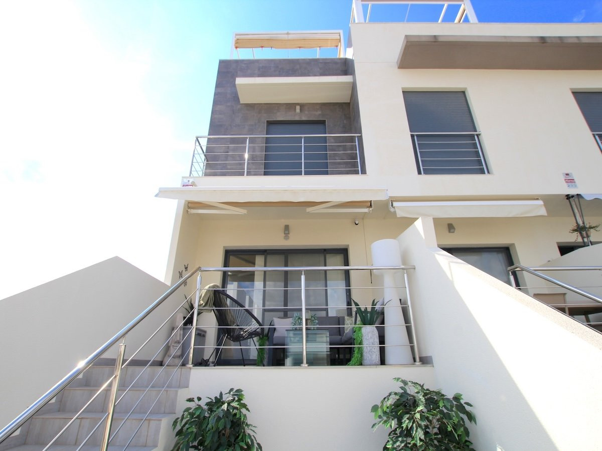 Huis te koop in Benijofar | 3 slaapkamers H5448685