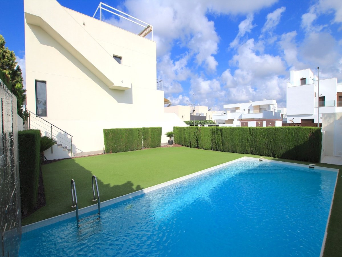 Huis te koop in Benijofar | 3 slaapkamers H5448685