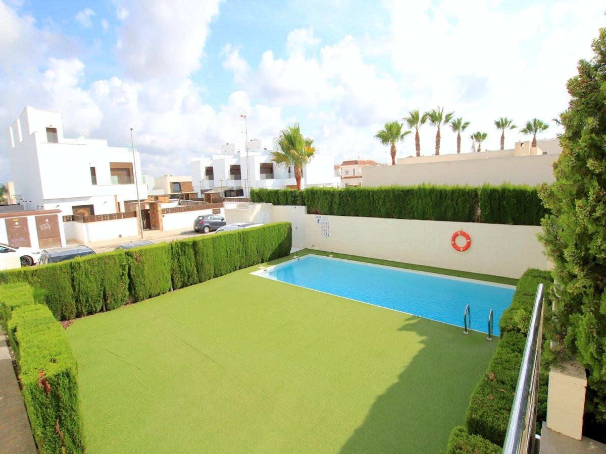 Huis te koop in Benijofar | 3 slaapkamers H5448685