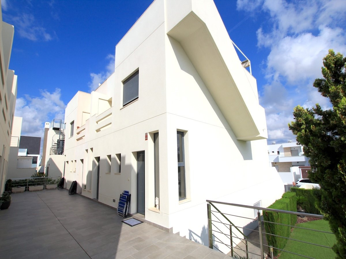 Huis te koop in Benijofar | 3 slaapkamers H5448685
