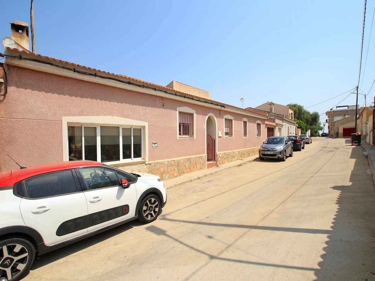 Huis te koop in Benijofar | 4 slaapkamers H5448697
