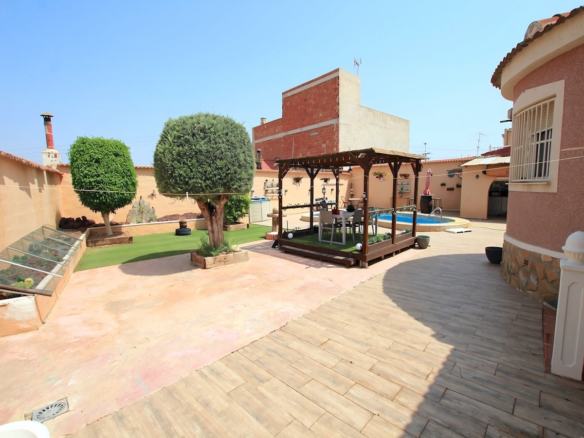 Huis te koop in Benijofar | 4 slaapkamers H5448697