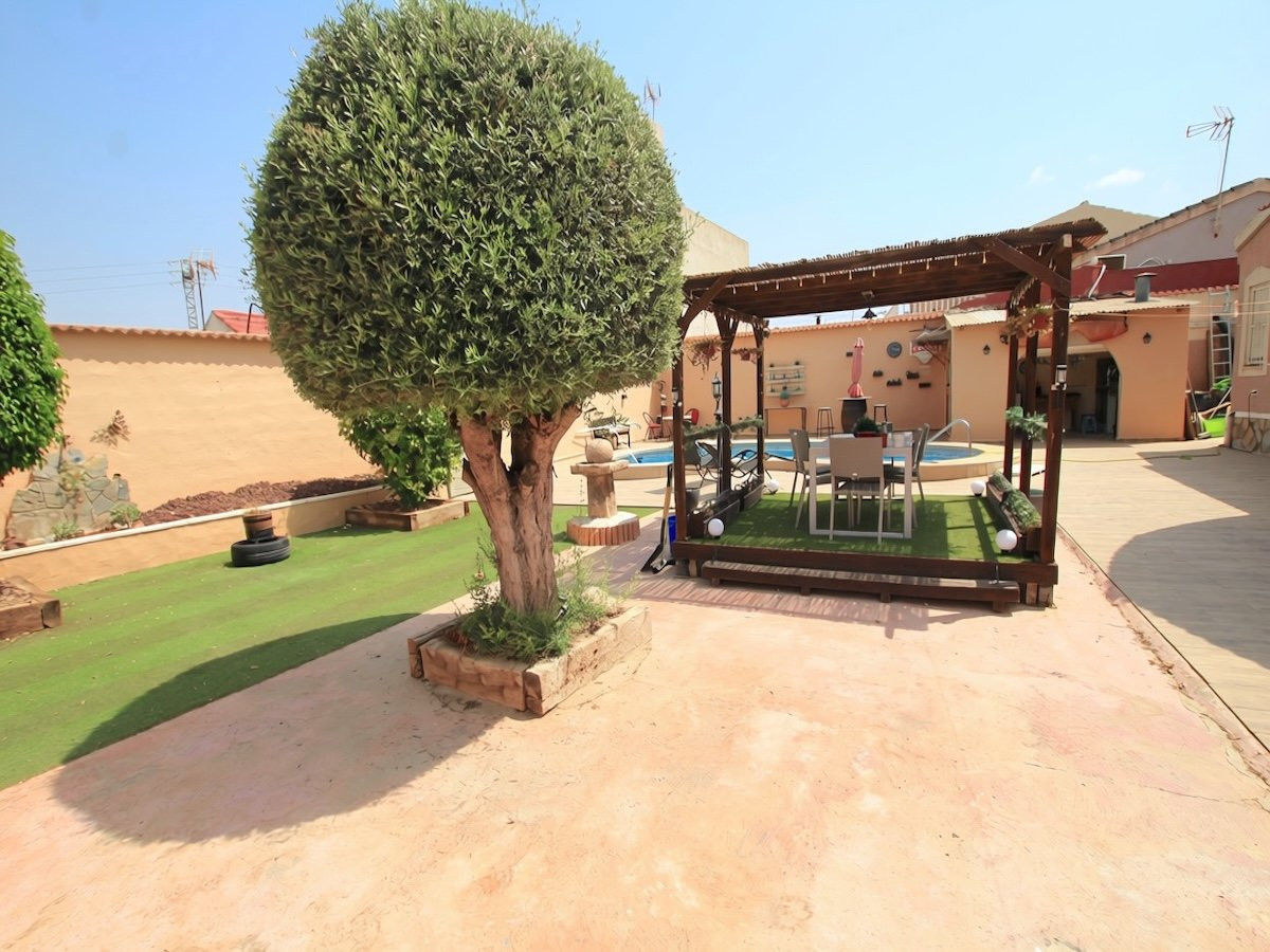 Huis te koop in Benijofar | 4 slaapkamers H5448697