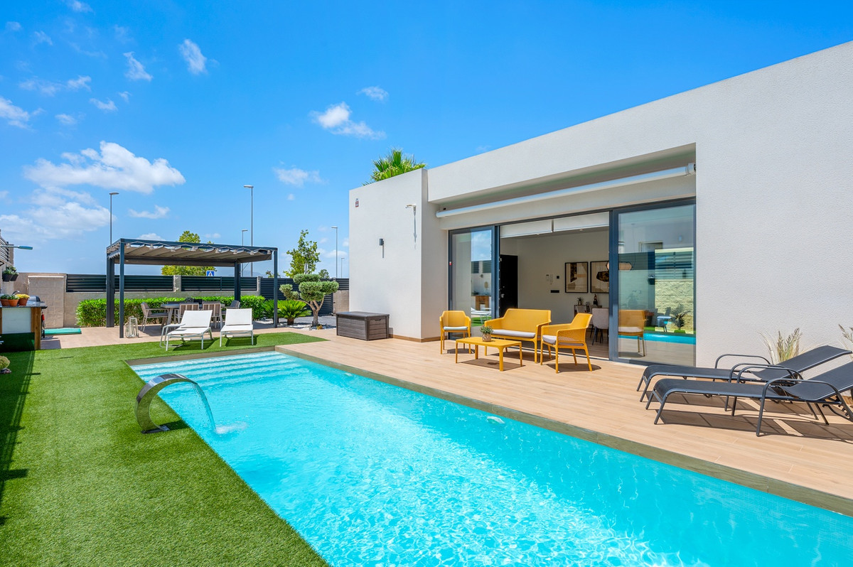 Huis te koop in Benijofar | 3 slaapkamers H5468116