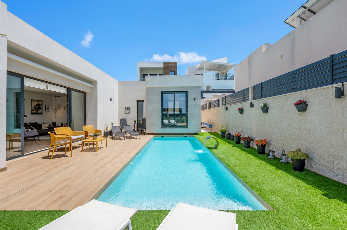Huis te koop in Benijofar | 3 slaapkamers H5468116