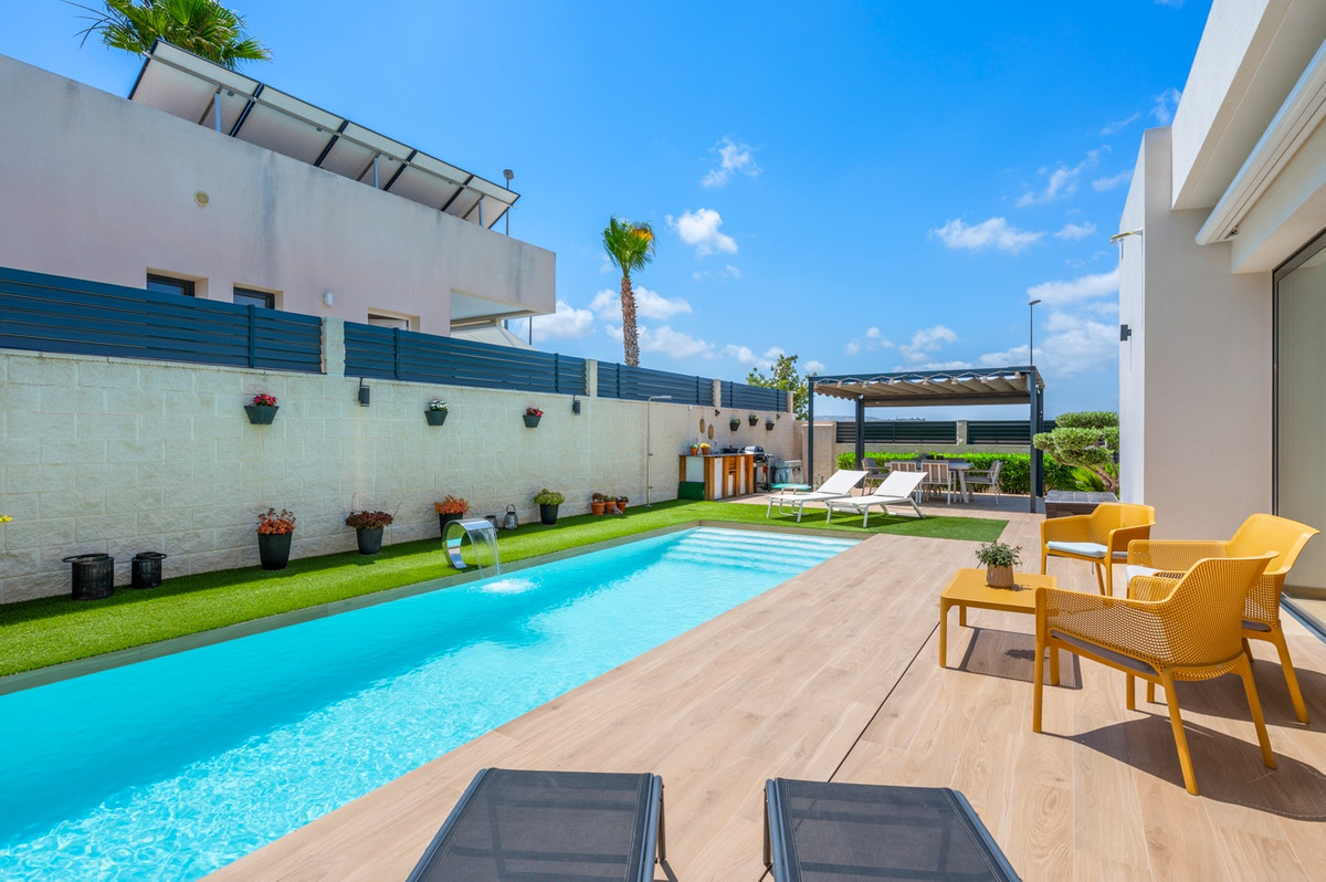 Huis te koop in Benijofar | 3 slaapkamers H5468116