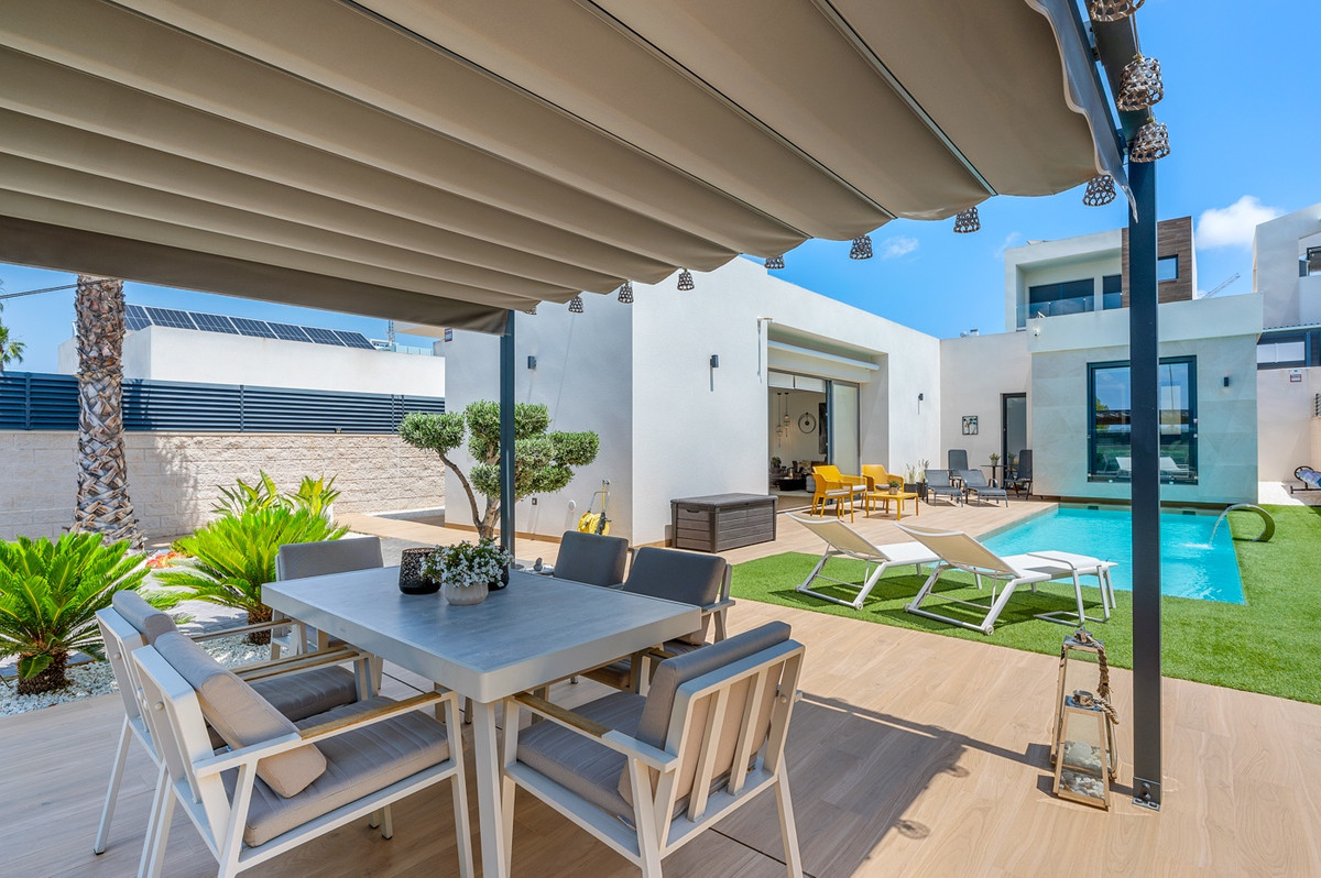Huis te koop in Benijofar | 3 slaapkamers H5468116