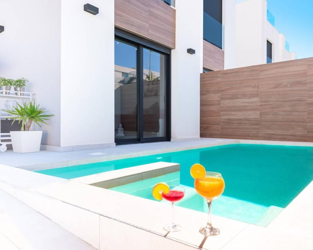 Huis te koop in Benijofar | 4 slaapkamers H5472727