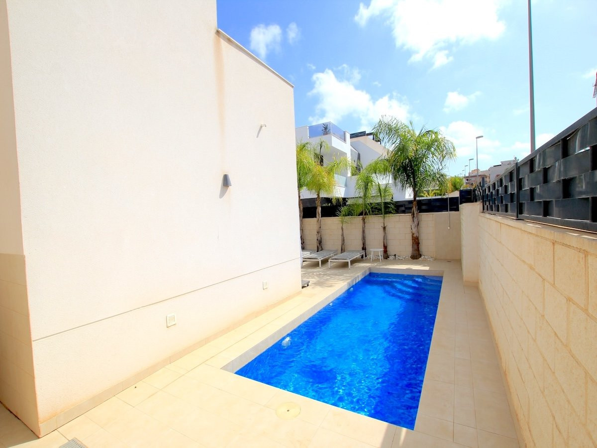 Huis te koop in Benijofar | 3 slaapkamers H5514868