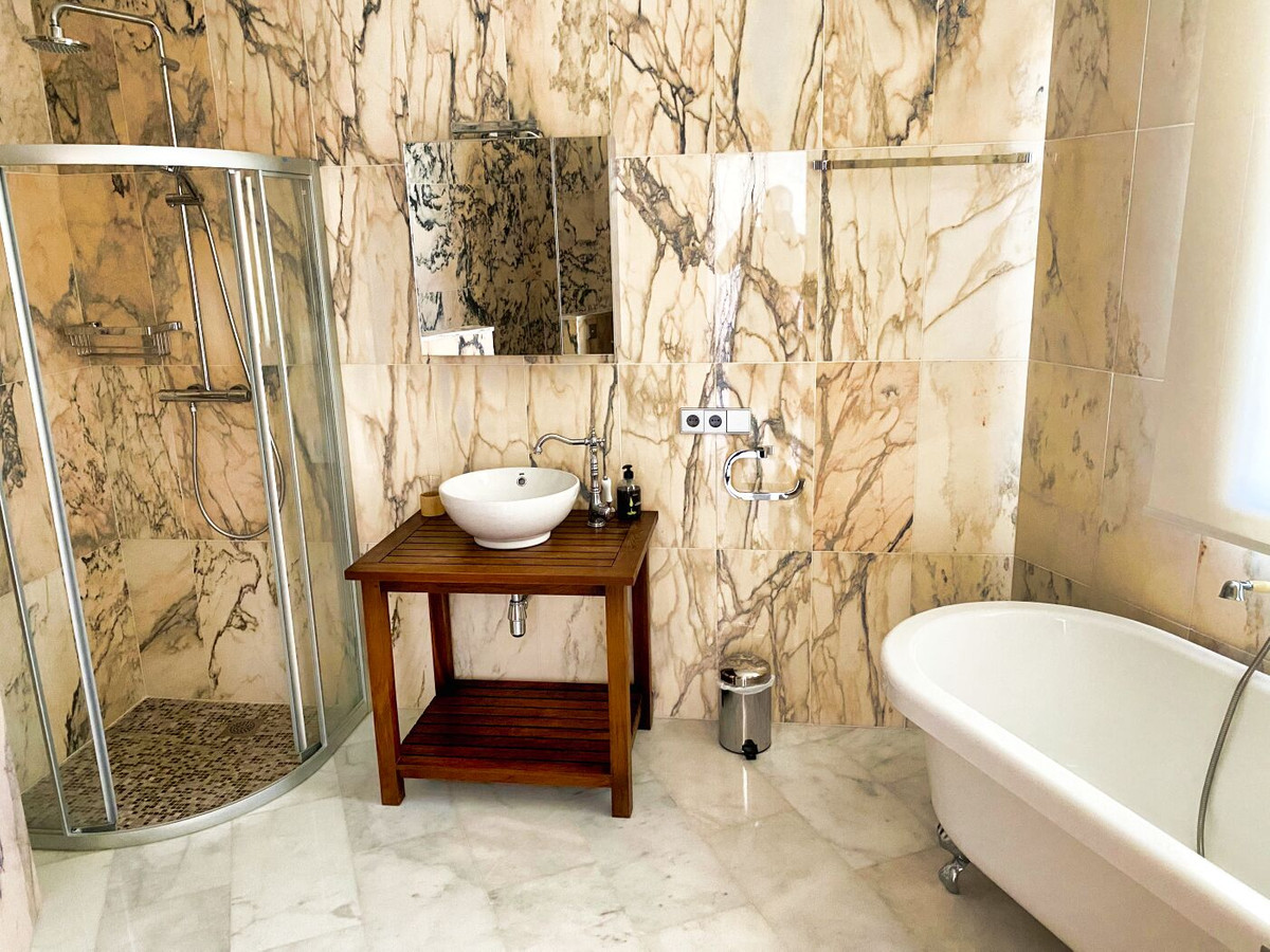 Property main view 33