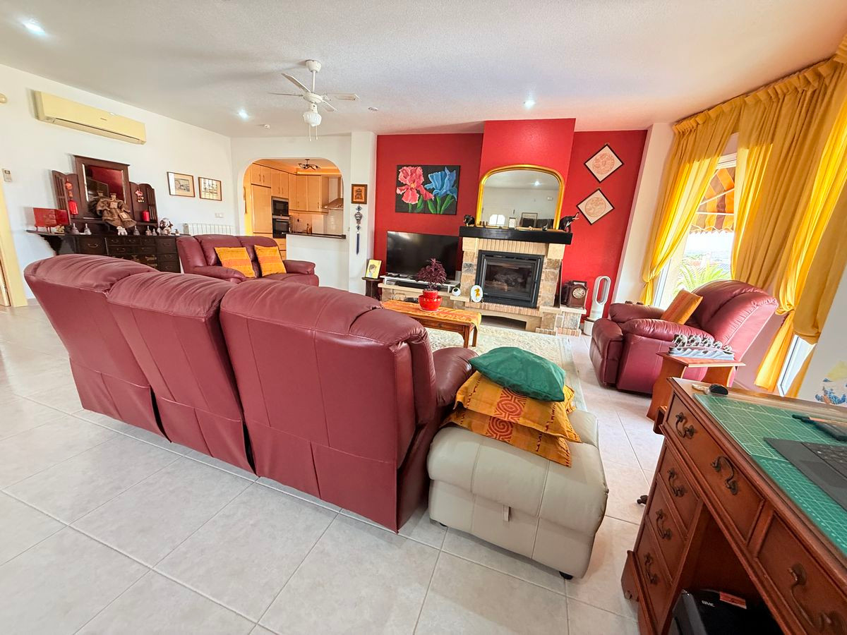 Huis te koop in Benimar | 4 slaapkamers H5211205