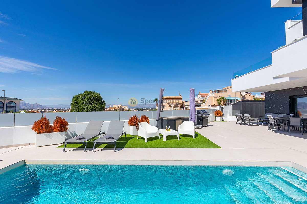 Property main view 44