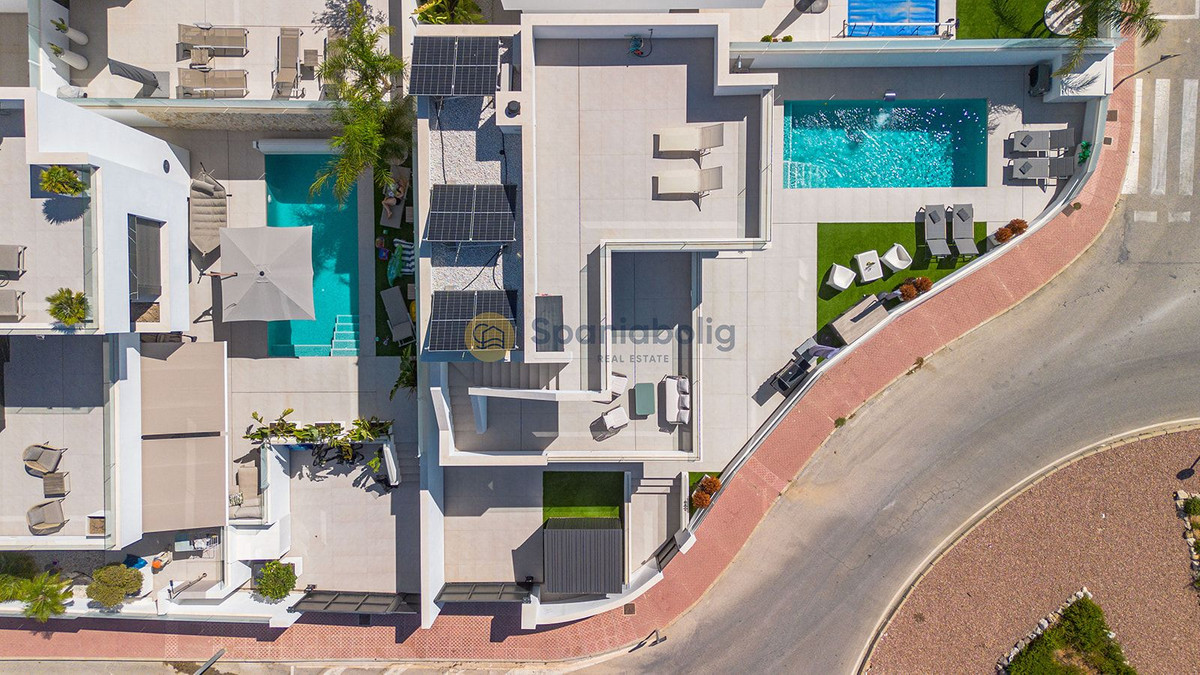 Property main view 63