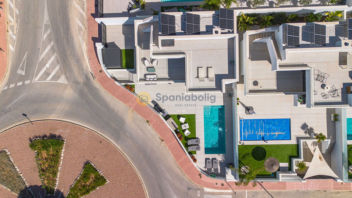 Property main view 64