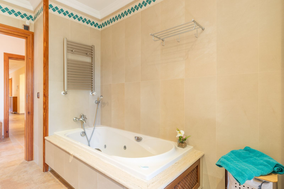 Huis te koop in Benimarco | 5 slaapkamers H5306218