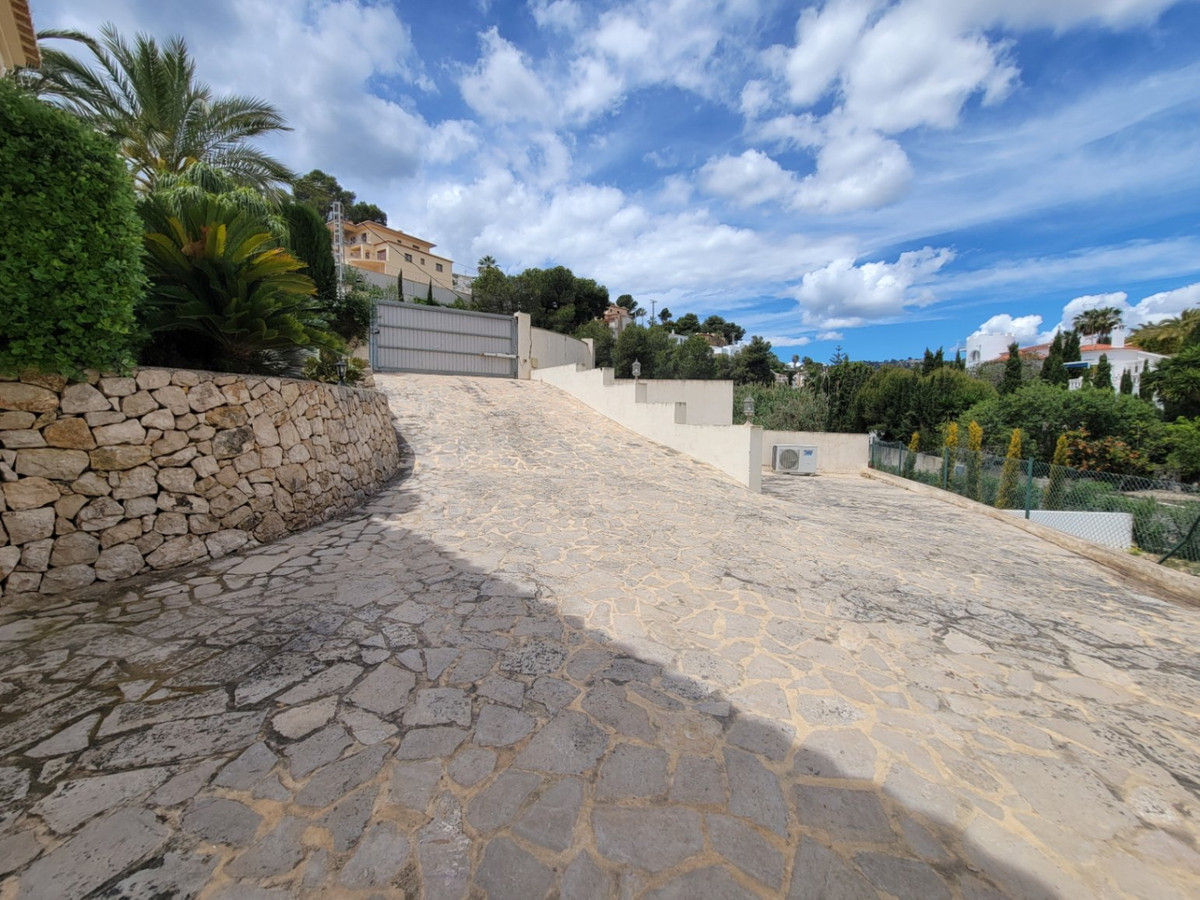 Property main view 40