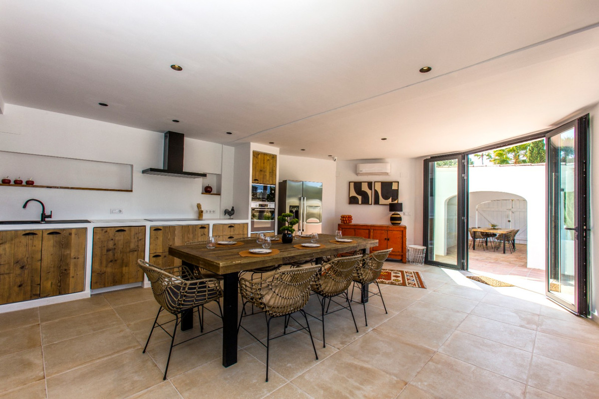 Huis te koop in Benissa | 4 slaapkamers H5382235