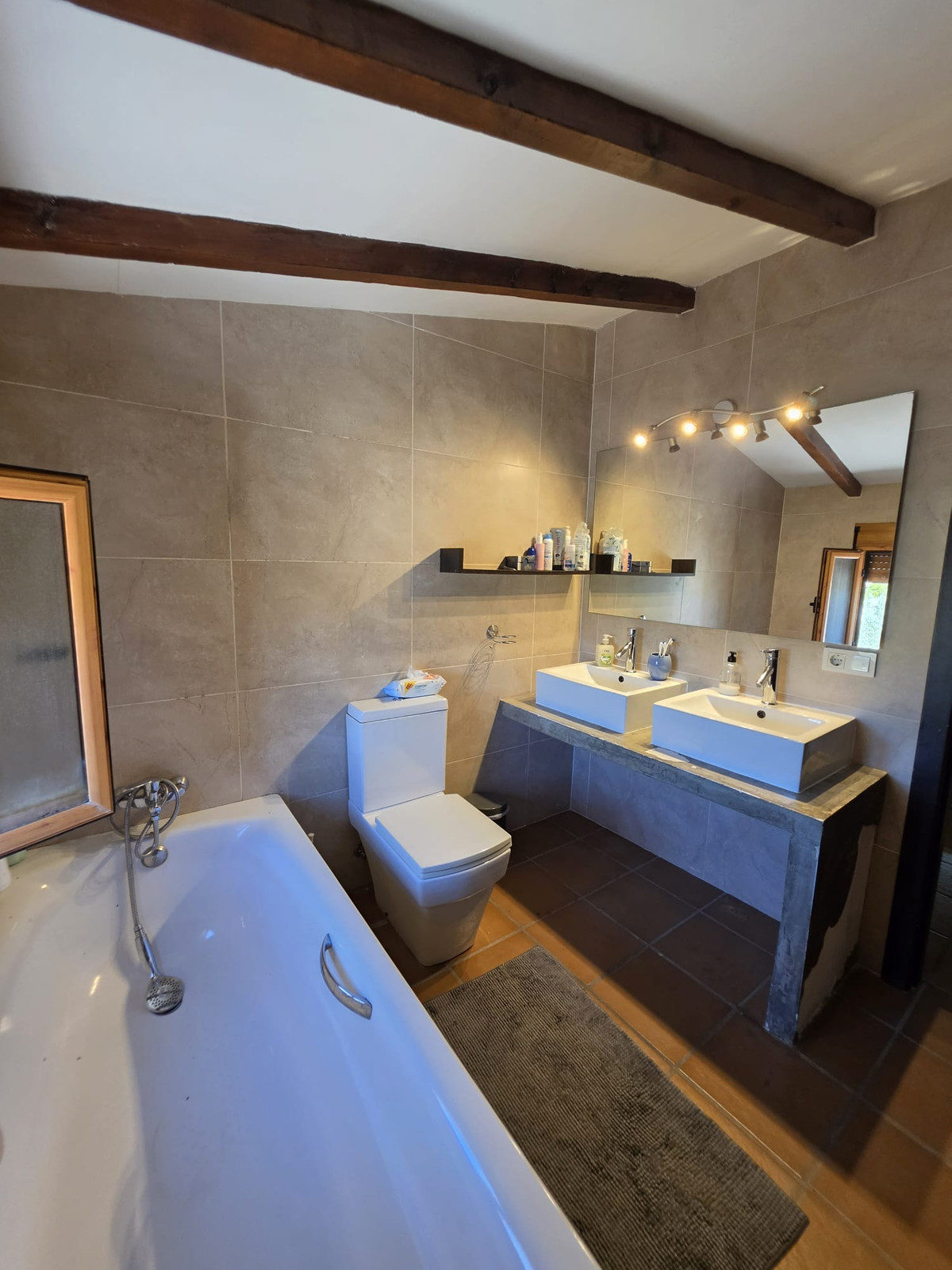 Property main view 38