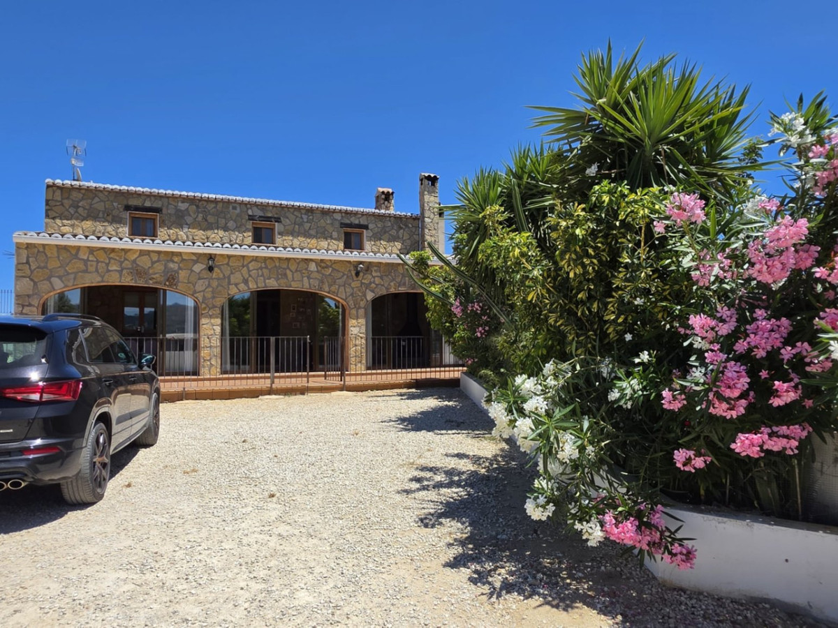 Property main view 46