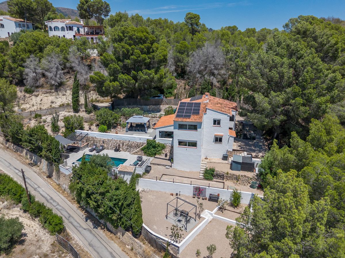 Property main view 33