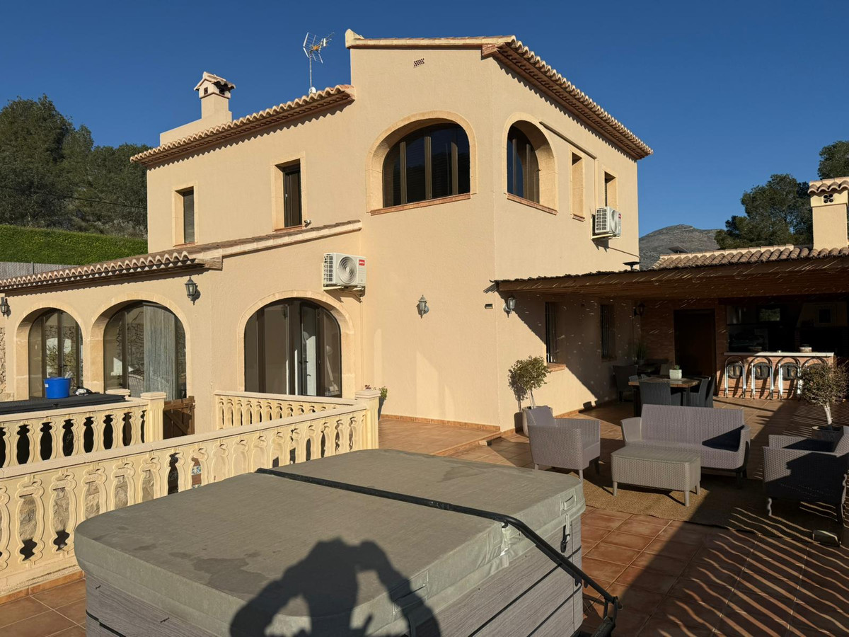 Finca - Cortijo te koop in Benissa | 5 slaapkamers H5466181