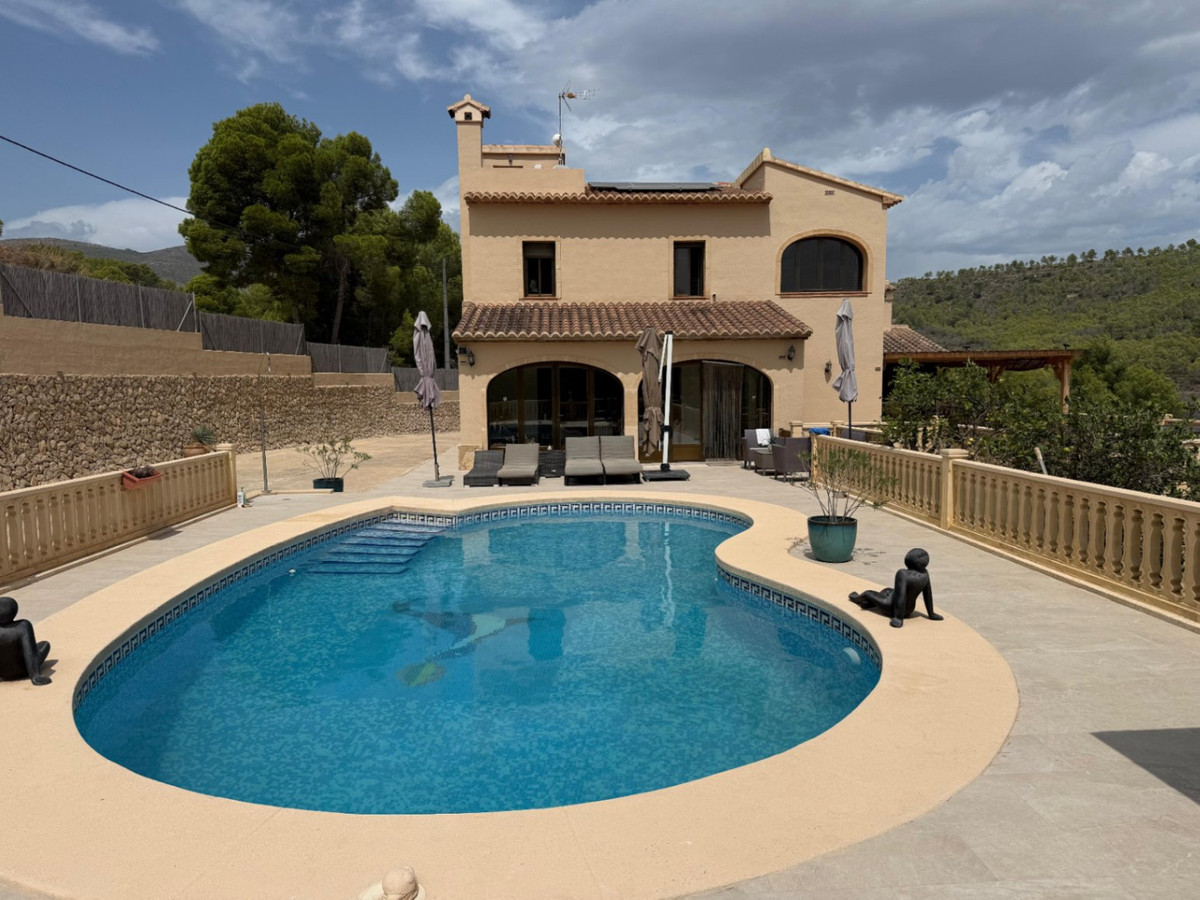 Finca - Cortijo te koop in Benissa | 5 slaapkamers H5466181