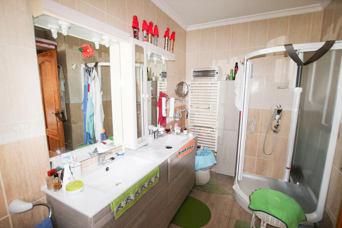 Huis te koop in Benissa Coast | 4 slaapkamers H5121112