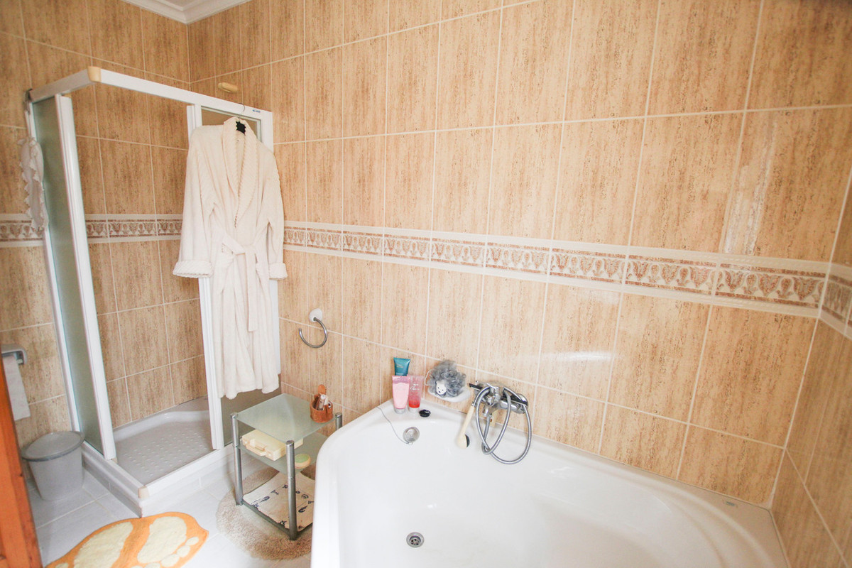 Huis te koop in Benissa Coast | 4 slaapkamers H5121112