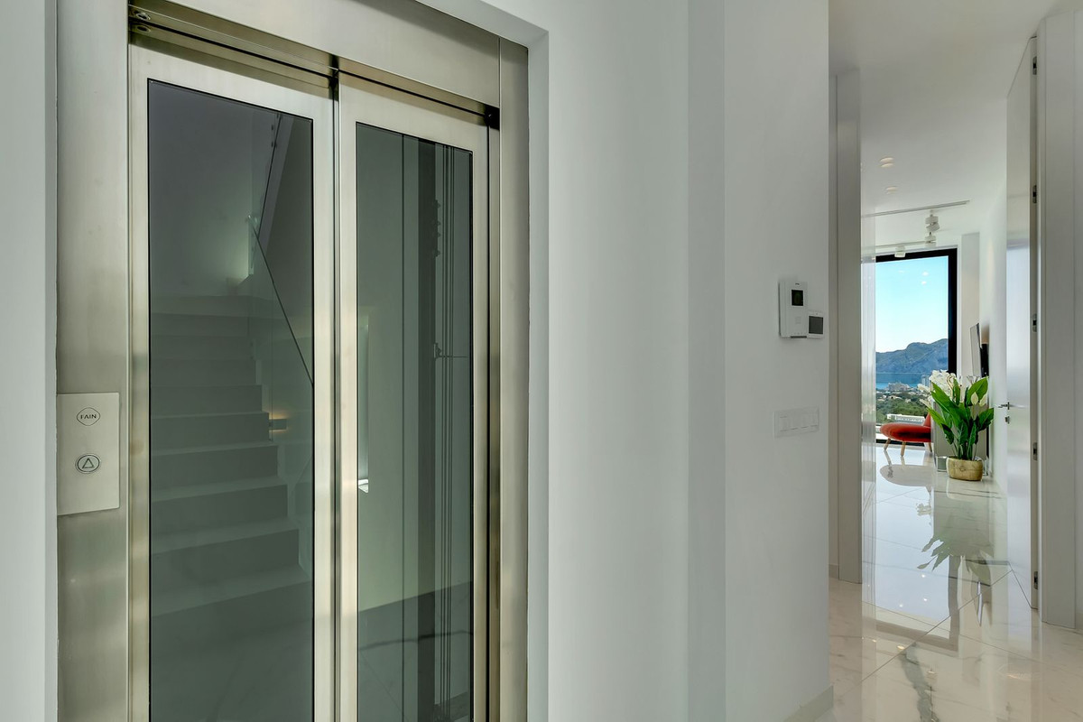 Huis te koop in Benissa Coast | 4 slaapkamers H5371201