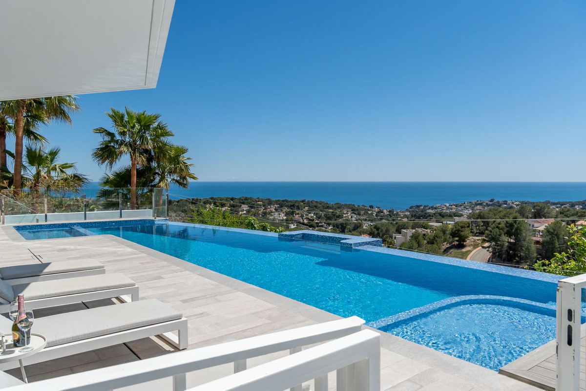 Huis te koop in Benissa Coast | 4 slaapkamers H5371201