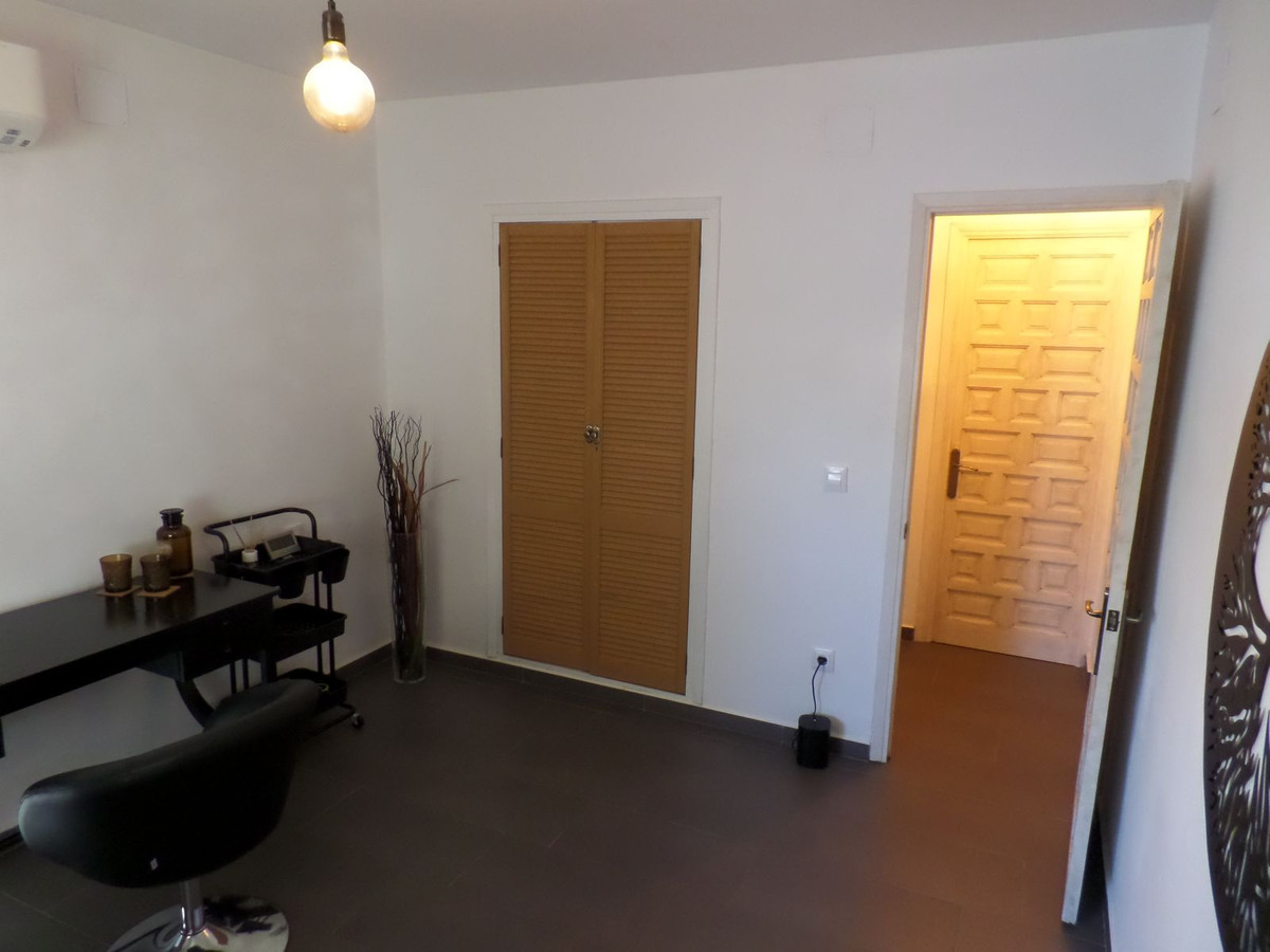 Property main view 33