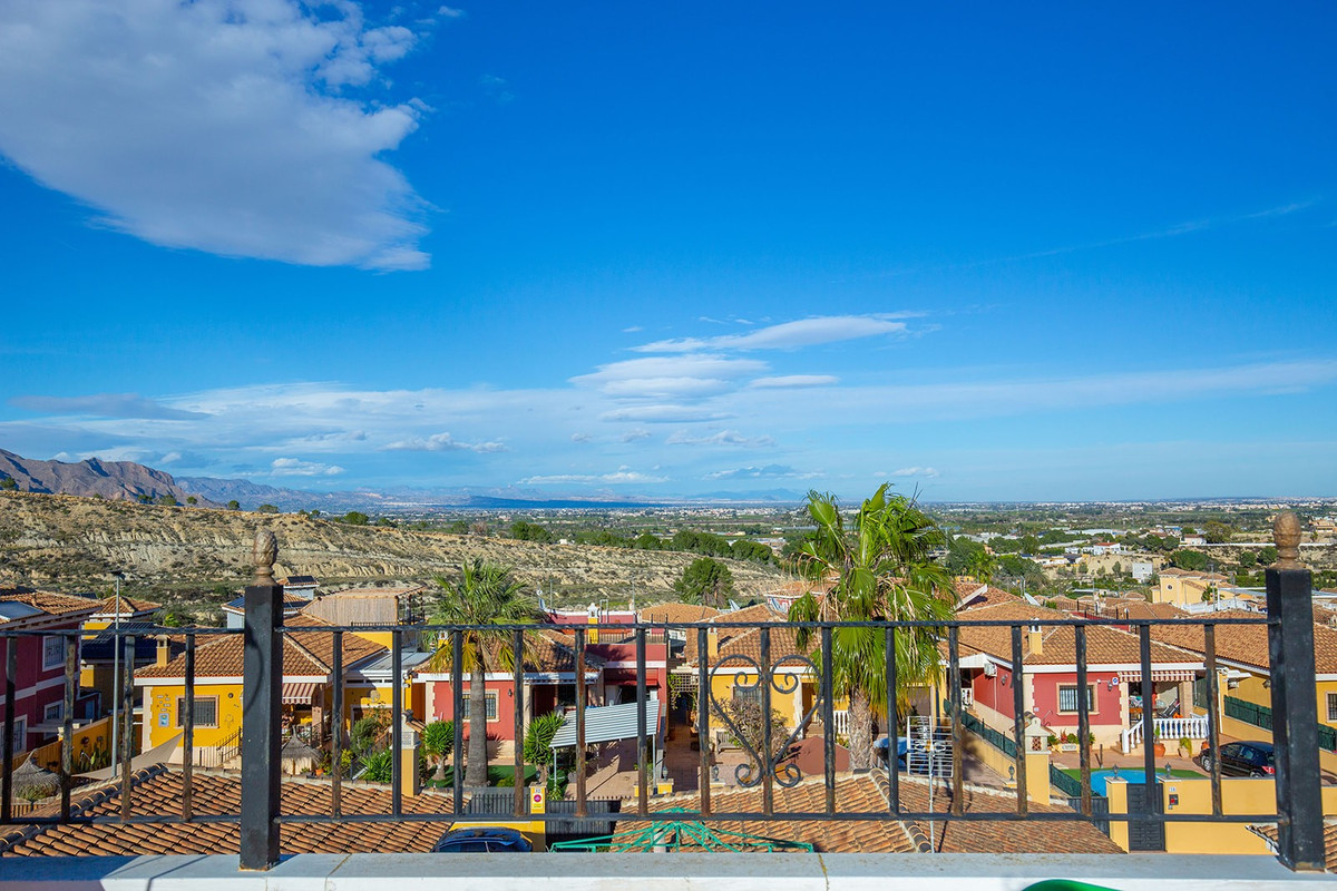 Huis te koop in Bigastro | 3 slaapkamers H5311036