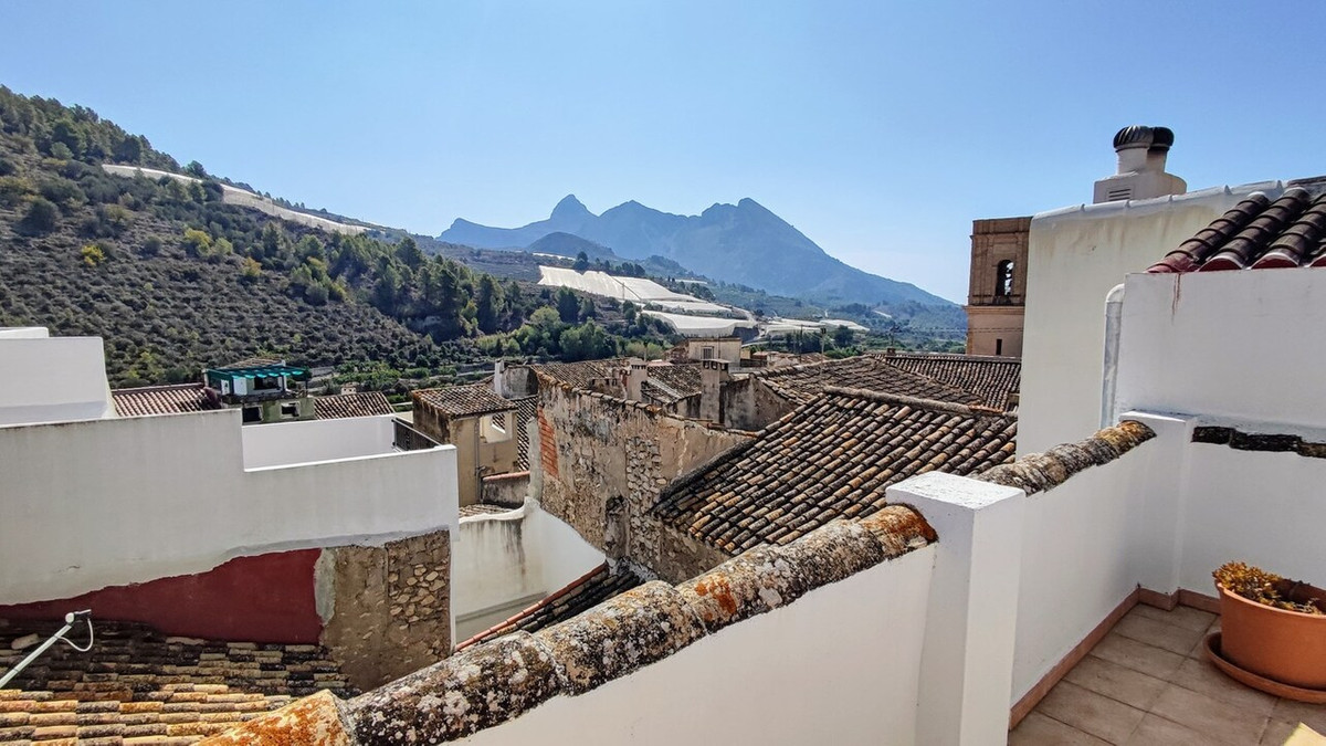 Property main view 44