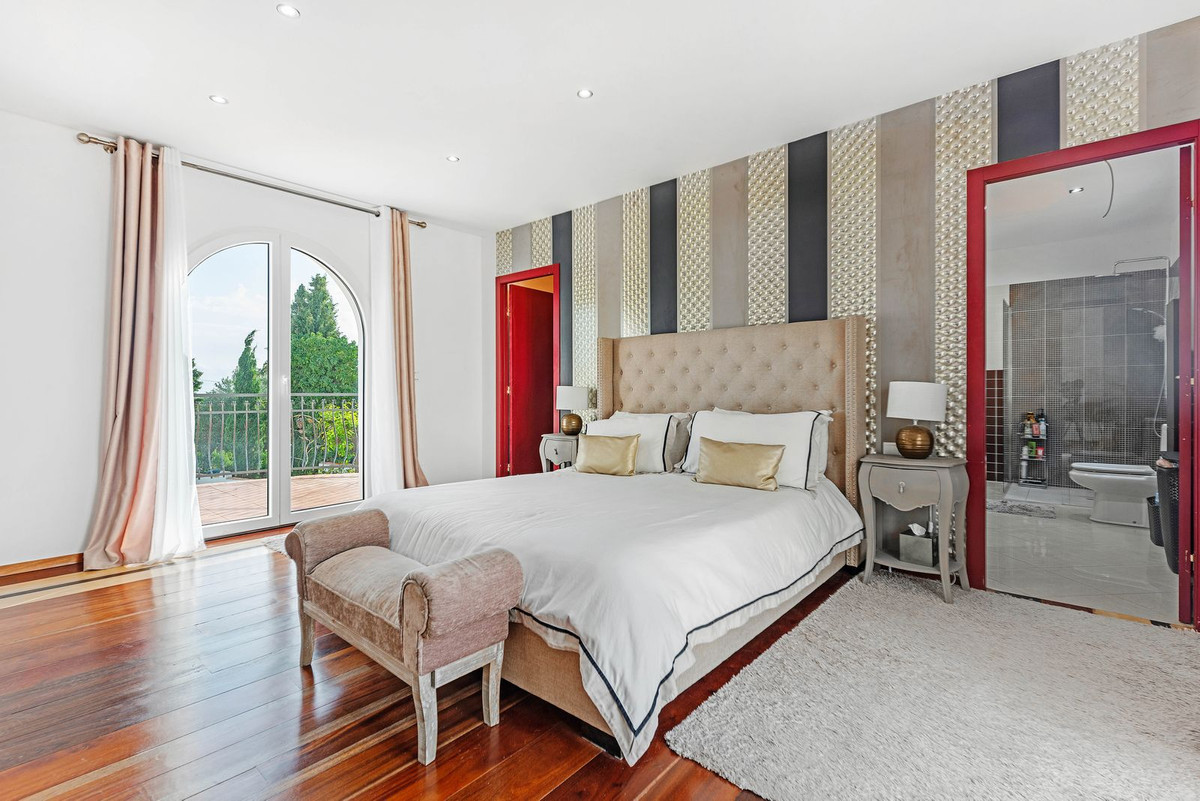 Vrijstaande Villa te koop in Busot | 6 slaapkamers H352422