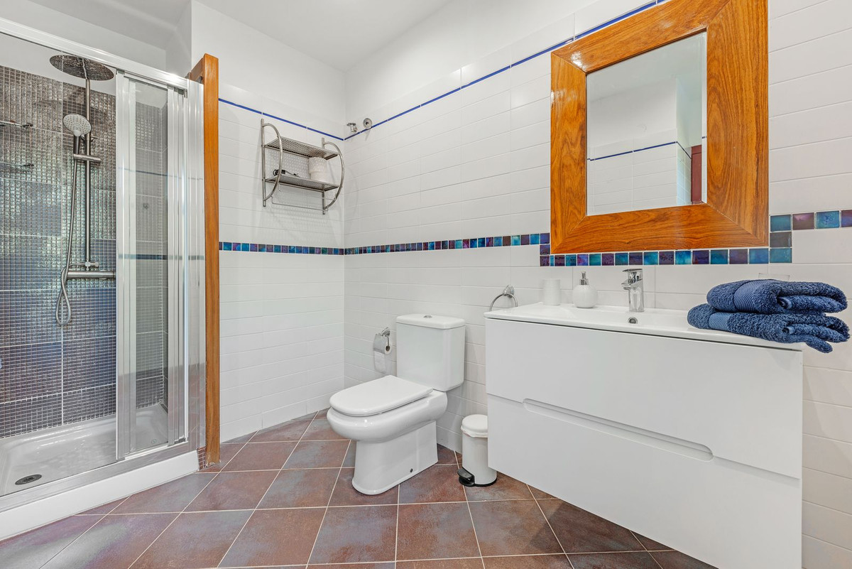 Vrijstaande Villa te koop in Busot | 6 slaapkamers H352422