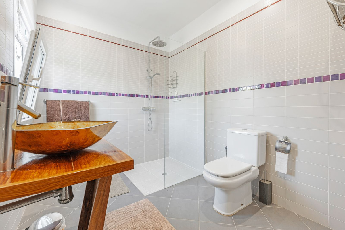 Vrijstaande Villa te koop in Busot | 6 slaapkamers H352422