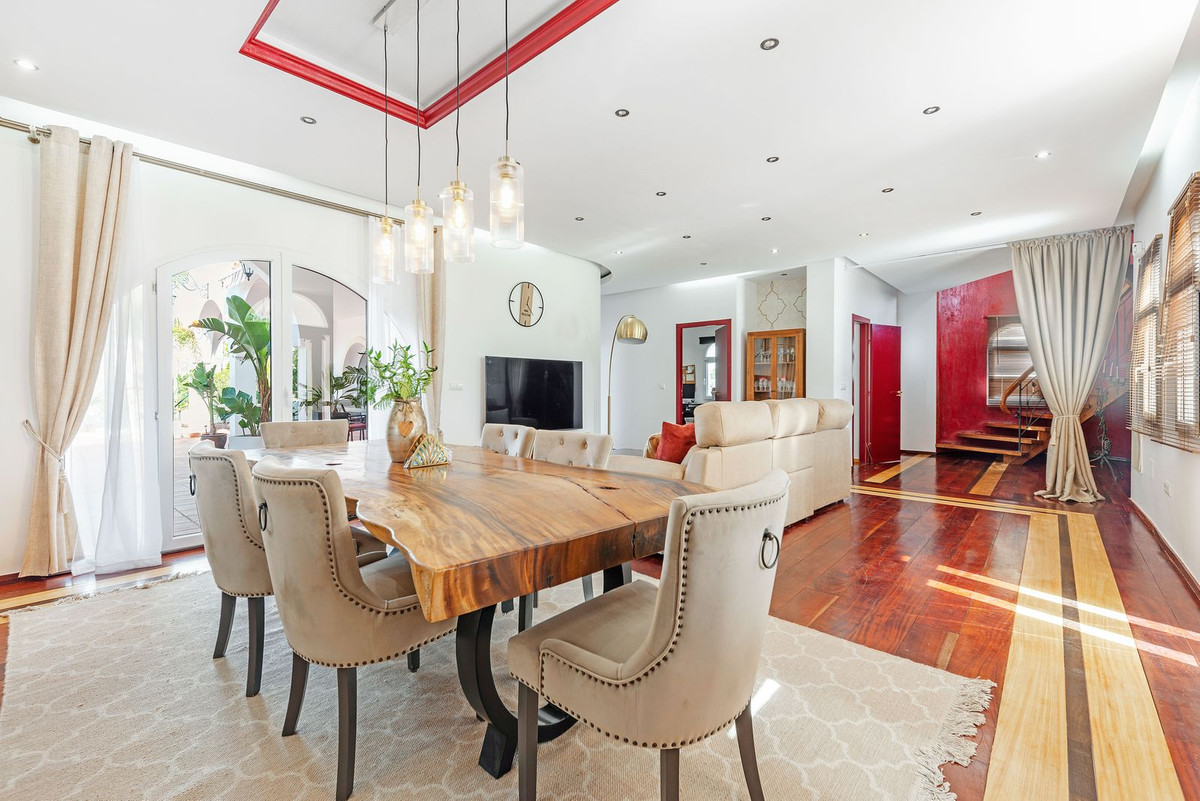 Vrijstaande Villa te koop in Busot | 6 slaapkamers H352422