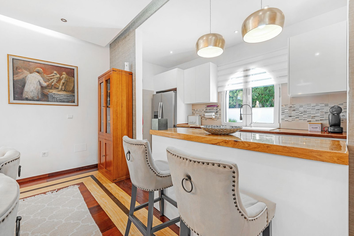 Vrijstaande Villa te koop in Busot | 6 slaapkamers H352422