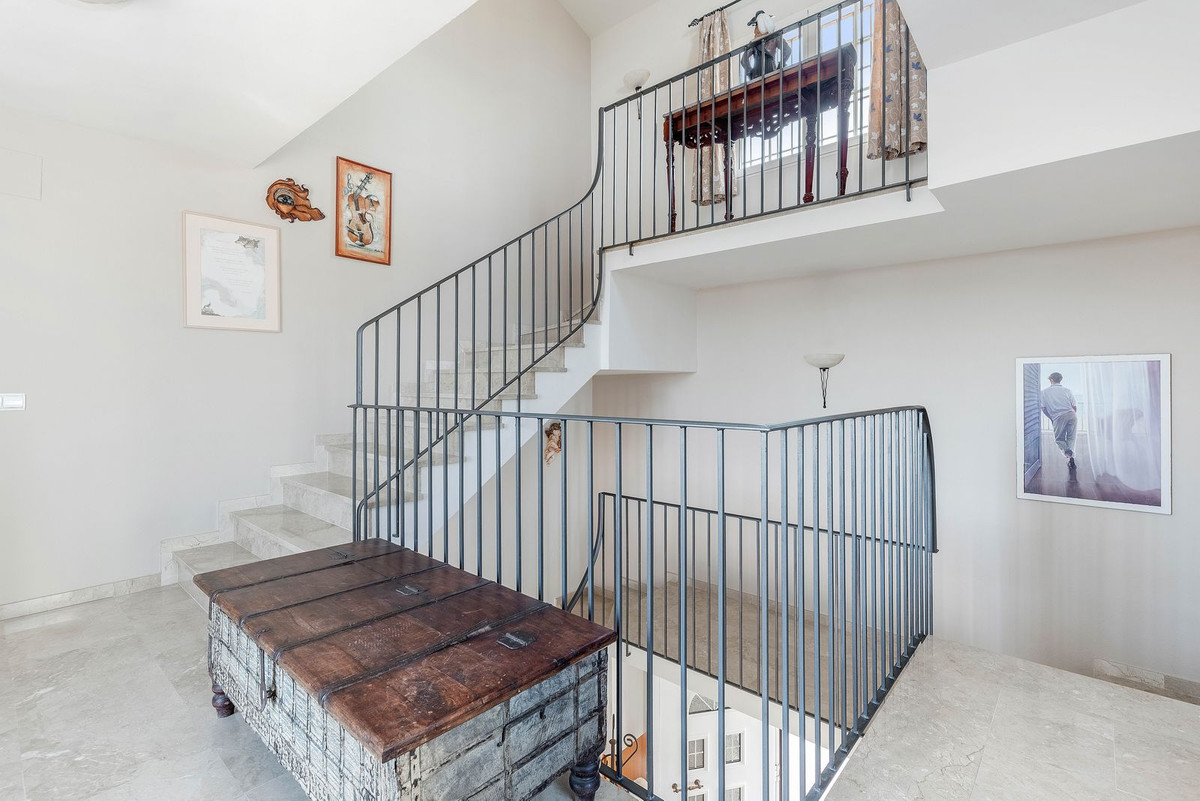 Vrijstaande Villa te koop in Busot | 5 slaapkamers H4063117