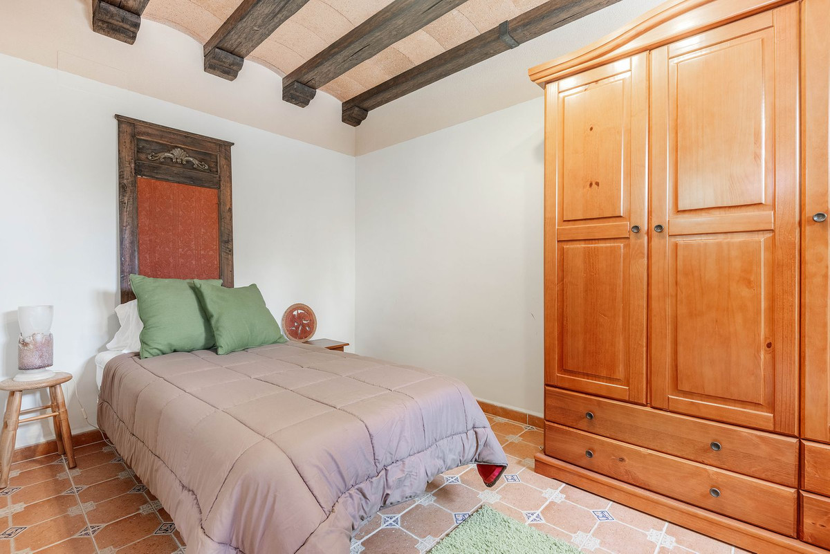 Vrijstaande Villa te koop in Busot | 5 slaapkamers H4063117