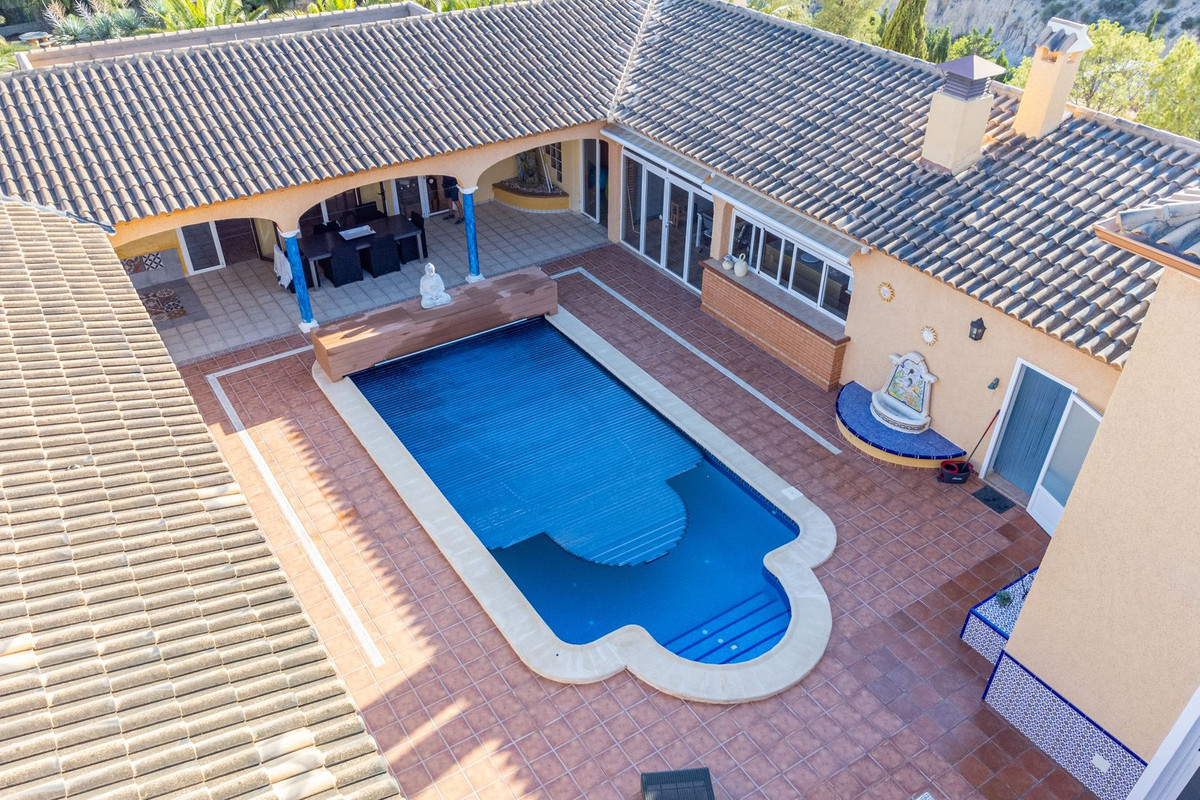 Vrijstaande Villa te koop in Busot | 5 slaapkamers H4063117