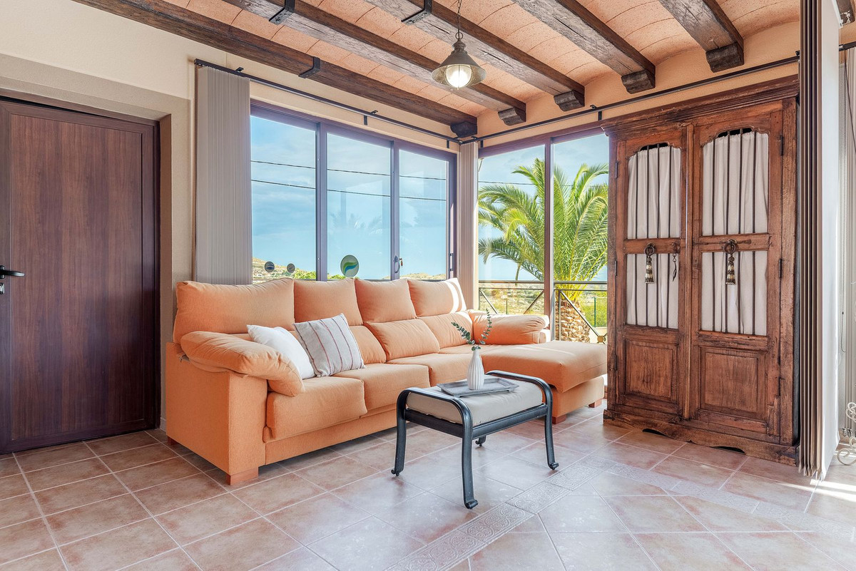 Vrijstaande Villa te koop in Busot | 5 slaapkamers H4063117