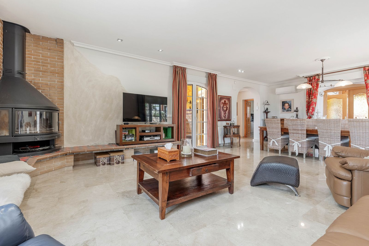 Vrijstaande Villa te koop in Busot | 5 slaapkamers H4063117