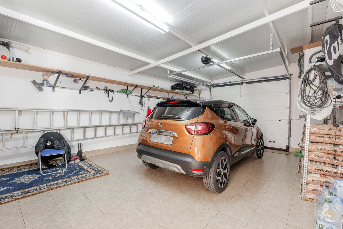 Vrijstaande Villa te koop in Busot | 5 slaapkamers H4063117