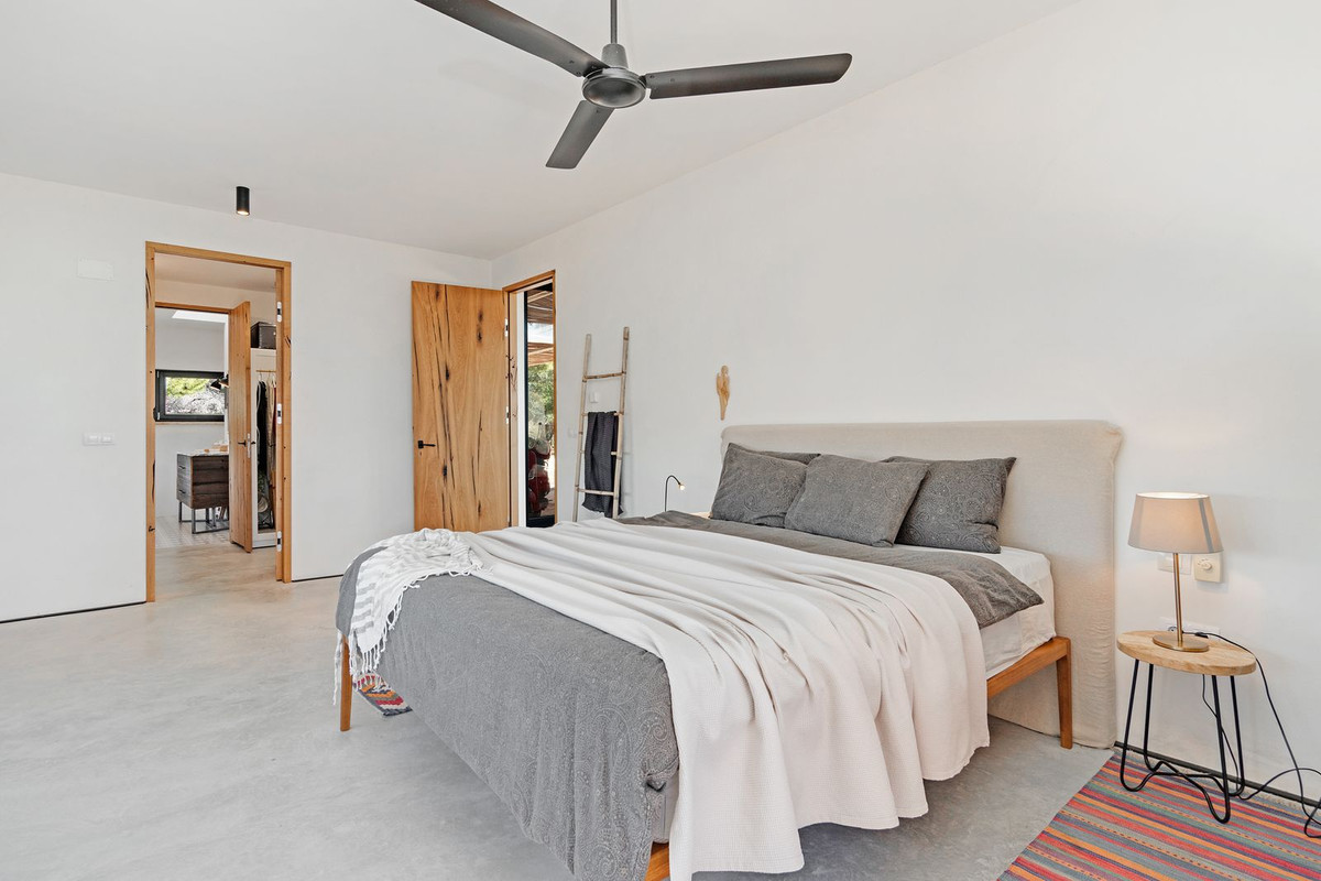 Vrijstaande Villa te koop in Busot | 4 slaapkamers H4503058