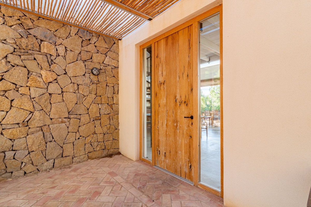 Vrijstaande Villa te koop in Busot | 4 slaapkamers H4503058