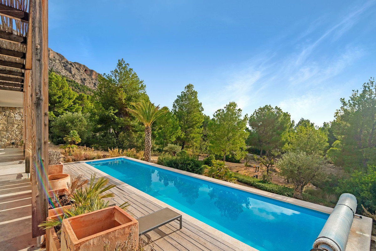 Vrijstaande Villa te koop in Busot | 4 slaapkamers H4503058