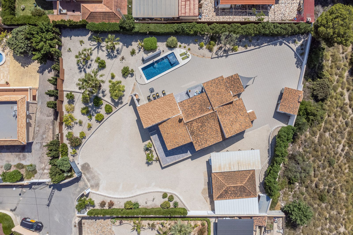 Vrijstaande Villa te koop in Busot | 4 slaapkamers H5032336